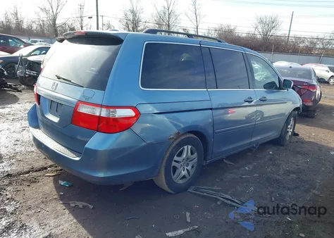 2005 Honda Odyssey Ex-L z USA, uszkodzony, nr VIN 5FNRL38715B000258